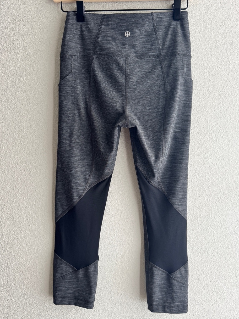 Lululemon Speed Up 7/8 Tight 25” Heathered Black Size 4